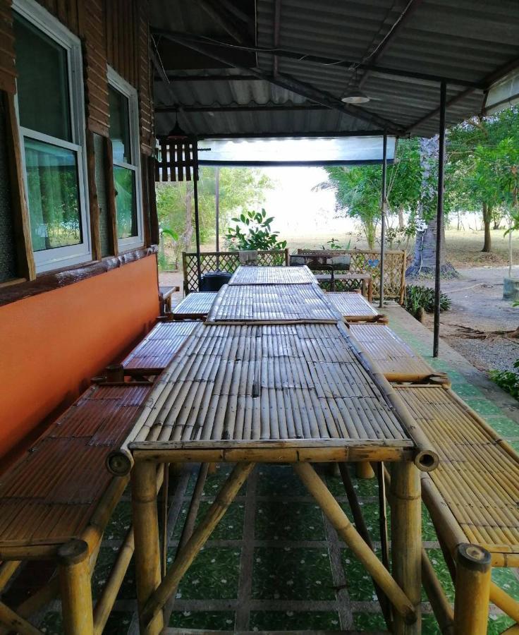 บ้านสนมณีโฮมสเตย์ Bansonmanee Homestay Khanom Exterior photo