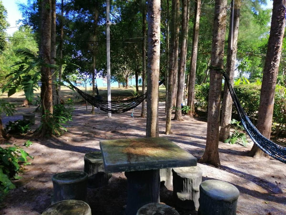 บ้านสนมณีโฮมสเตย์ Bansonmanee Homestay Khanom Exterior photo