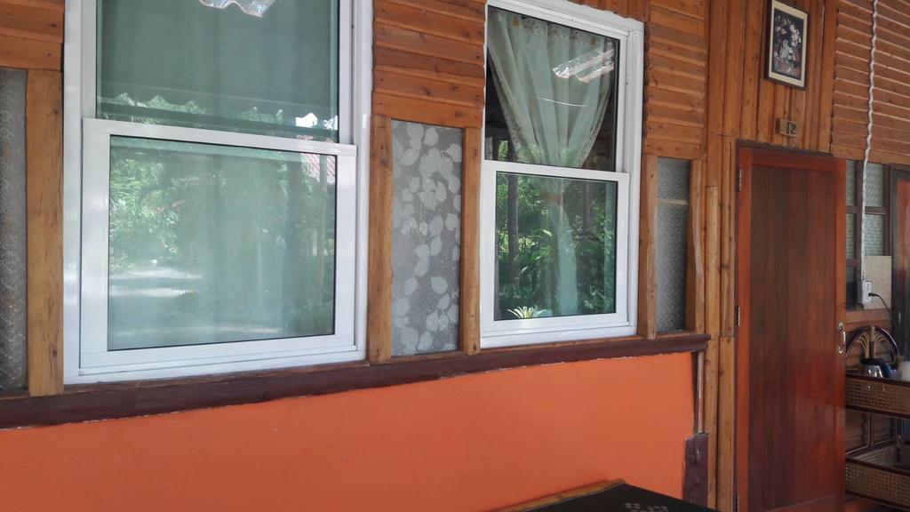 บ้านสนมณีโฮมสเตย์ Bansonmanee Homestay Khanom Exterior photo